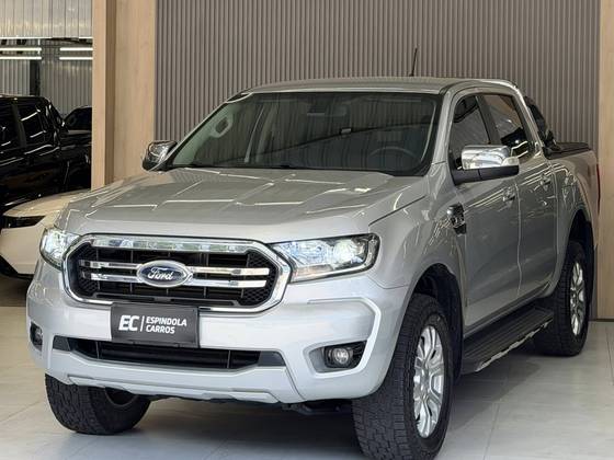 FORD RANGER 3.2 XLT 4X4 CD 20V DIESEL 4P AUTOMÁTICO FORD RANGER 3.2 XLT 4X4 CD 20V DIESEL 4P AUTOMÁTICO